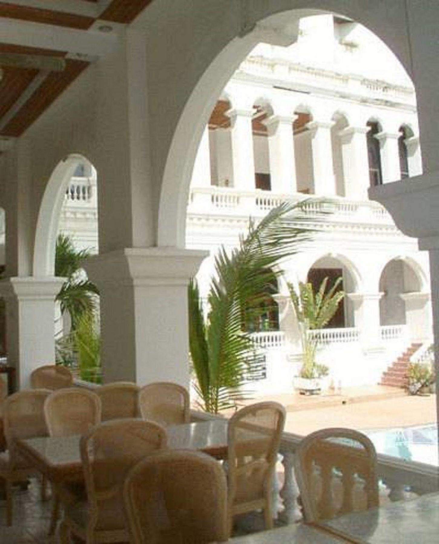 Grand Sole Pattaya Beach Hotel Ресторан фото