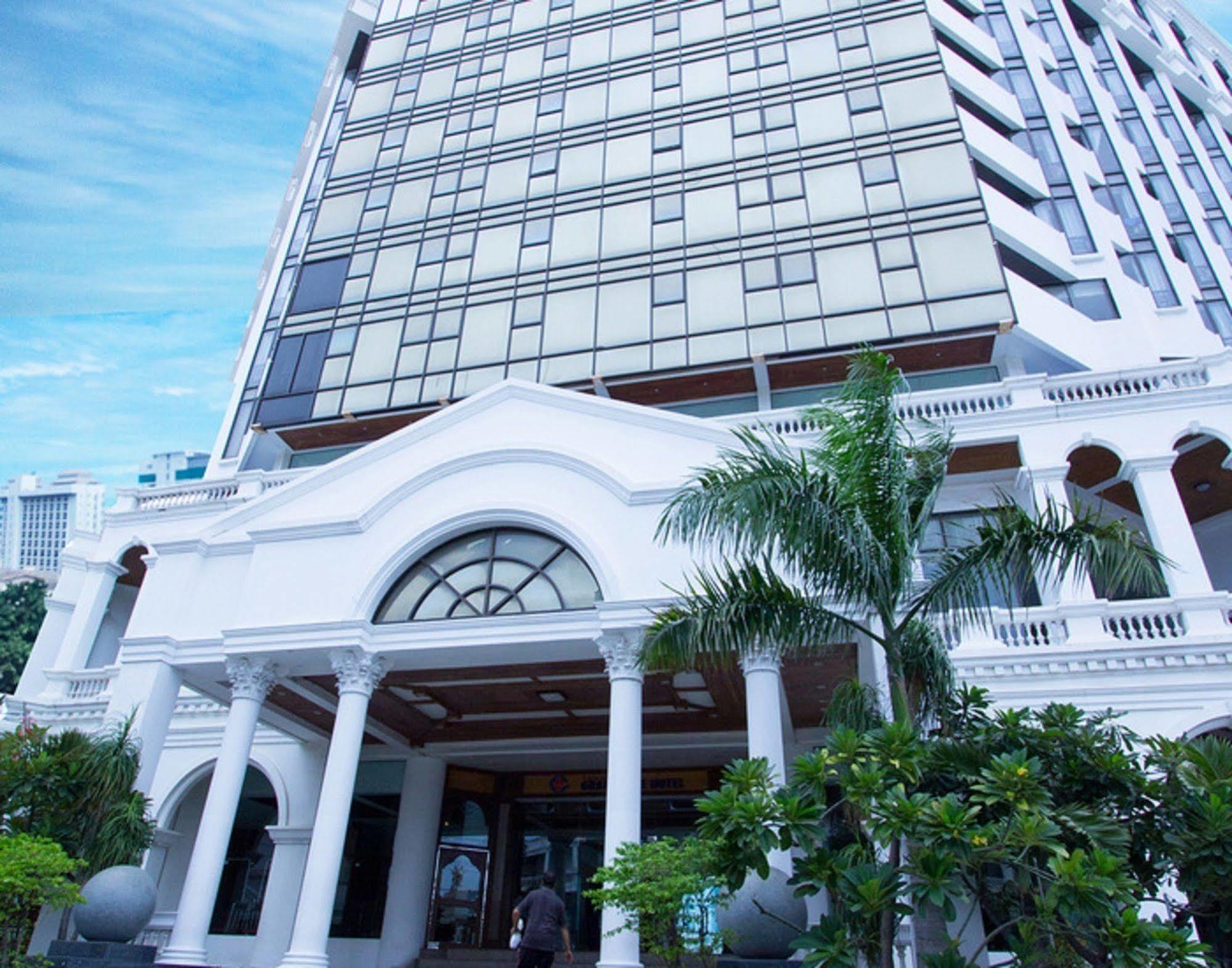 Grand Sole Pattaya Beach Hotel Экстерьер фото