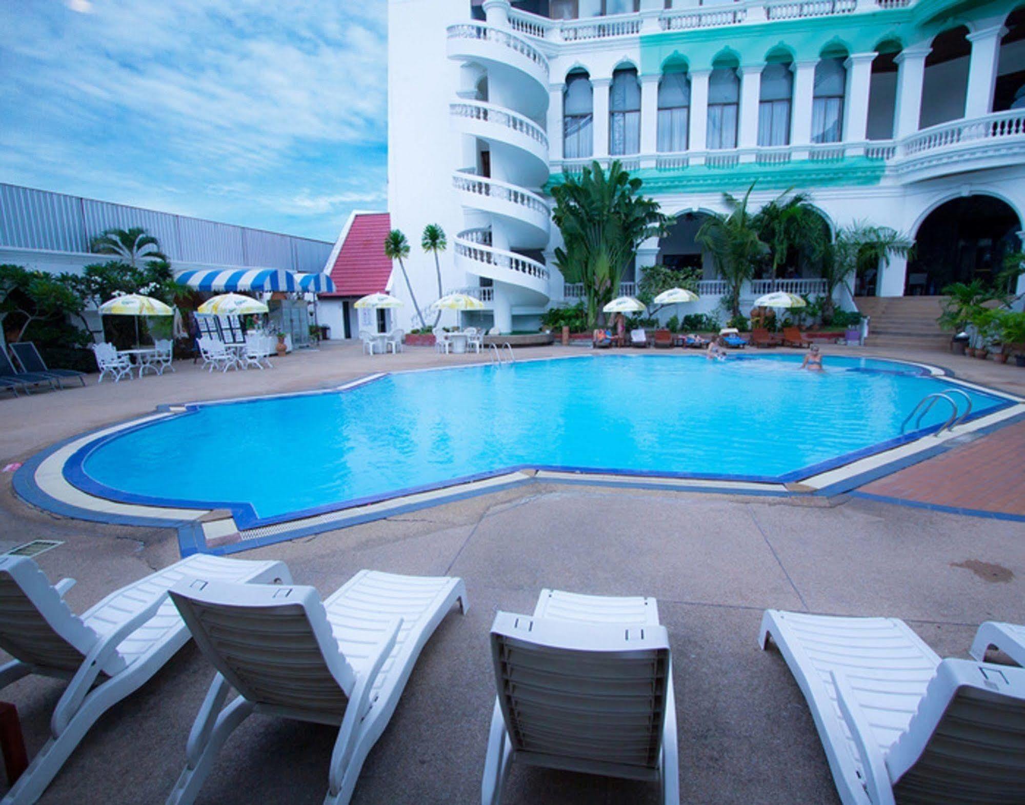Grand Sole Pattaya Beach Hotel Экстерьер фото