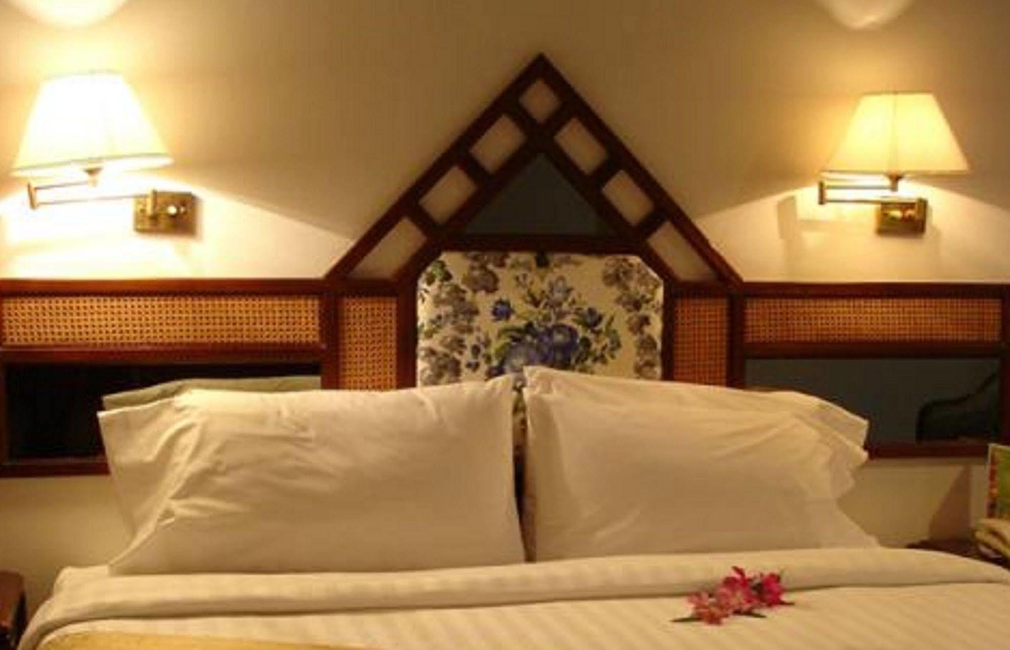 Grand Sole Pattaya Beach Hotel Экстерьер фото